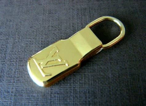 louis vuitton zipper pull tab|authentic Louis Vuitton lock.